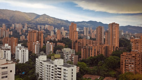 A view over the modern city of Medellín, a popular destination for expats due to its balanced and affordable cost of living in colombia.